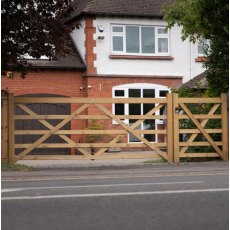 Ruby Planed 5 Bar Wooden Field Gate H 1.2m Ruby Planed 5 Bar Wooden Field Gate H 1.2m