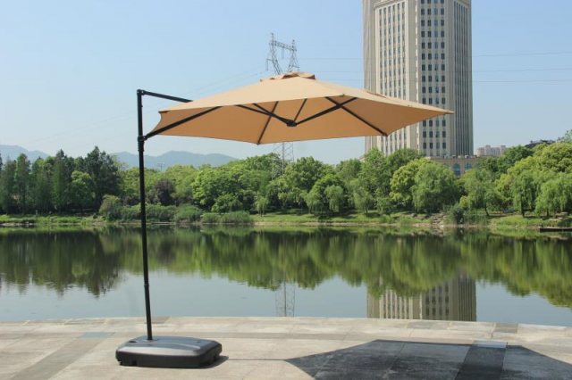 Cantilever Parasol 2.7m With Base