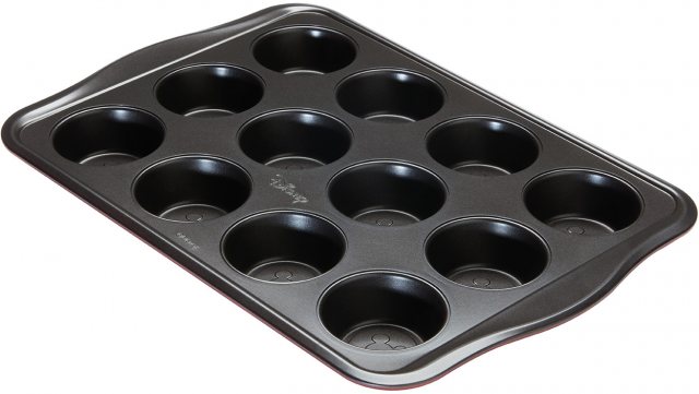 Disney Mickey Muffin Tin 12 Cup