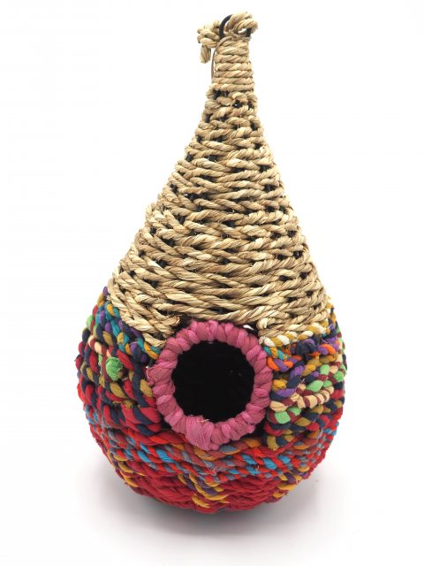 Jardinopia Jute Teardrop Bird House